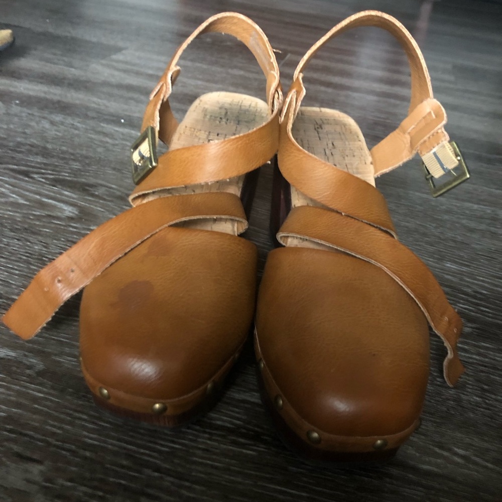 Korks brown heels